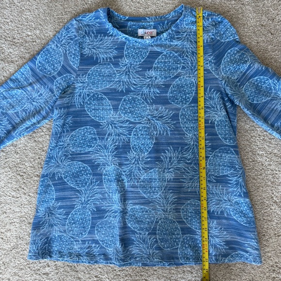 Denim & Co. printed jersey round-neck 3/4 sleeve swing top - Picture 7 of 10